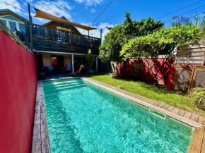 La Villa Libertalia avec piscine proche de la mer